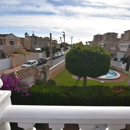 Penthouse Near The Pool Torrevieja